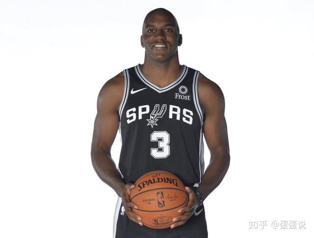 NBA季后赛三分命中率排行榜：库里仅排第十，火箭悍将高居第二！-第3张图片-江南体育app平台下载最新版(中国)官方网站ios/安卓通用版/手机app